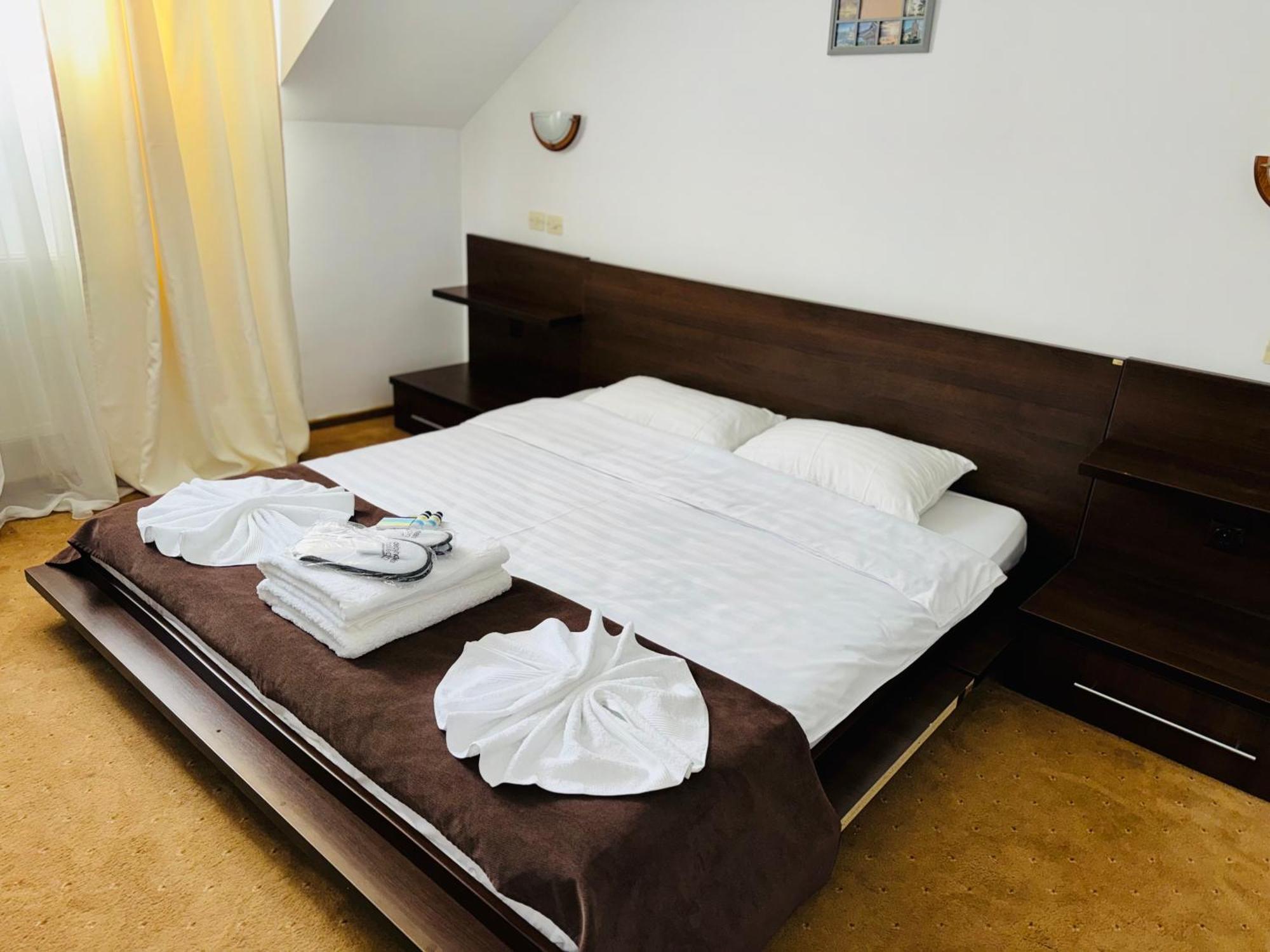 Hotel Sunray-Vilagalbena à Poiana Brasov Extérieur photo