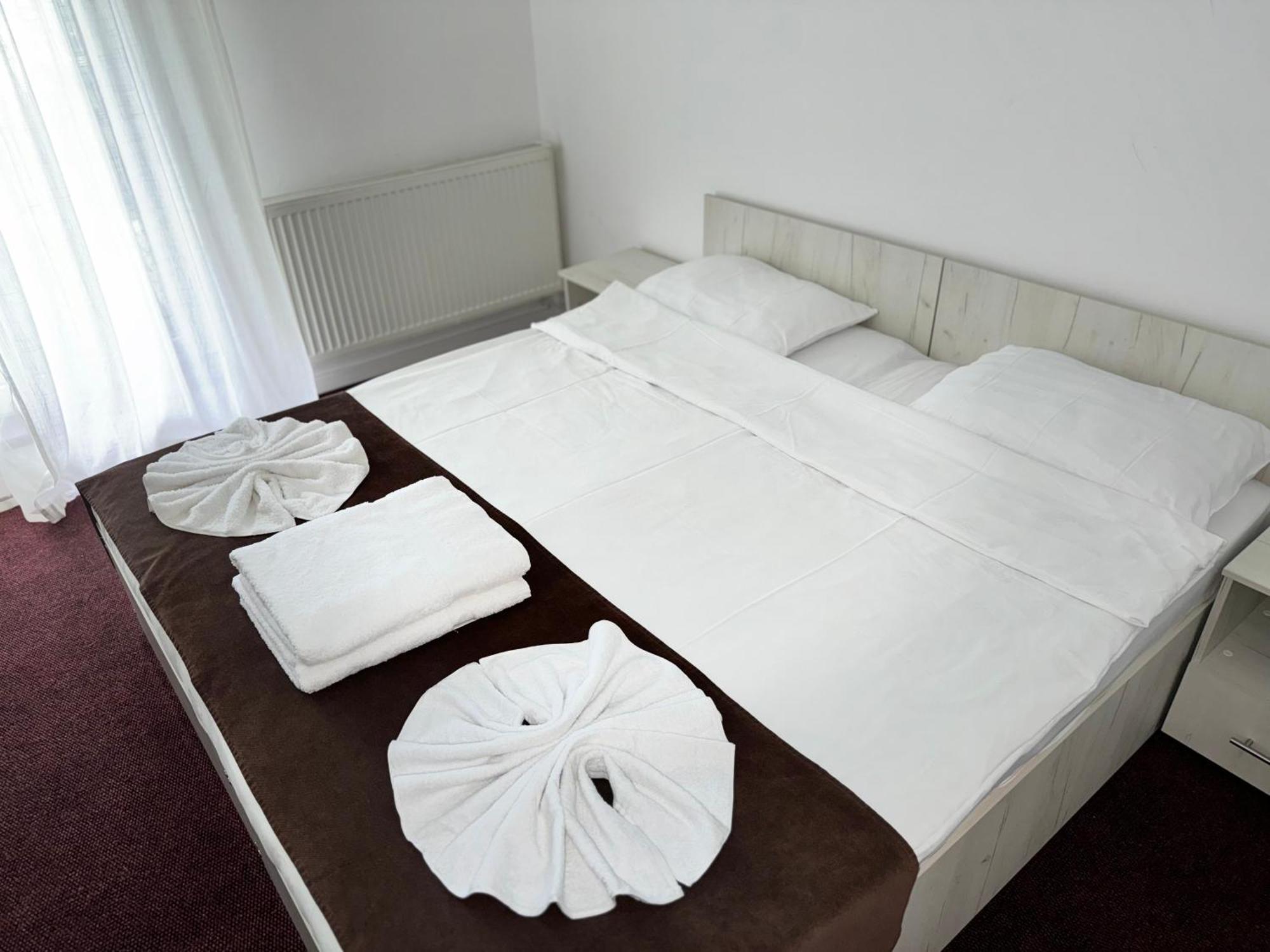 Hotel Sunray-Vilagalbena à Poiana Brasov Extérieur photo