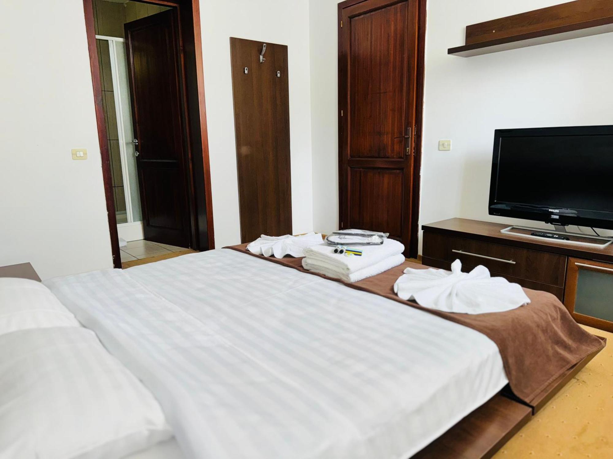 Hotel Sunray-Vilagalbena à Poiana Brasov Extérieur photo